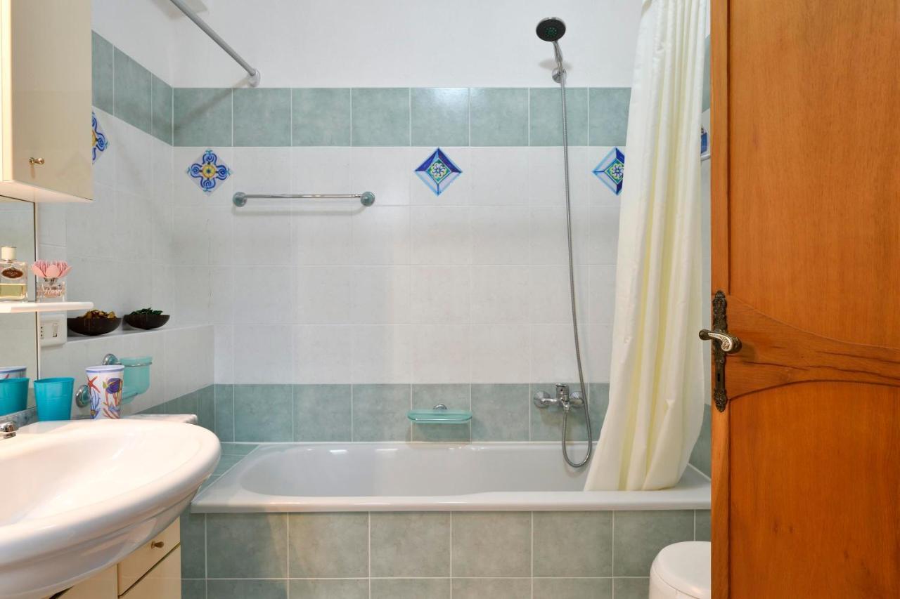 Appartamento Holiday Cala Gonone Dış mekan fotoğraf